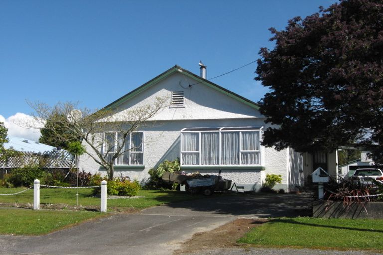 Photo of property in 6 Stout Street, Westport, 7825