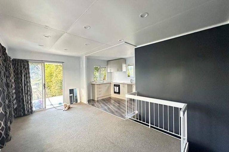 Photo of property in 1/19 Cresta Avenue, Beach Haven, Auckland, 0626