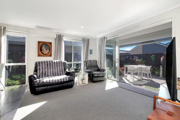 Photo of property in 50 Crown Street, Papamoa, 3118