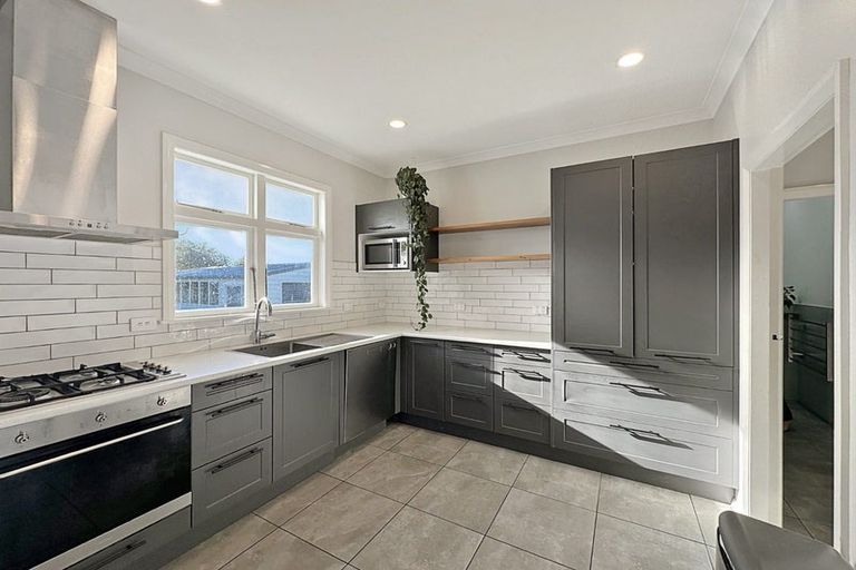 Photo of property in 42 Caffray Avenue, Aramoho, Whanganui, 4500