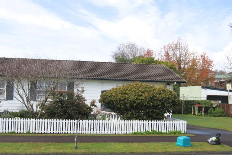 Photo of property in 36 Resthill Crescent, Glenview, Hamilton, 3206