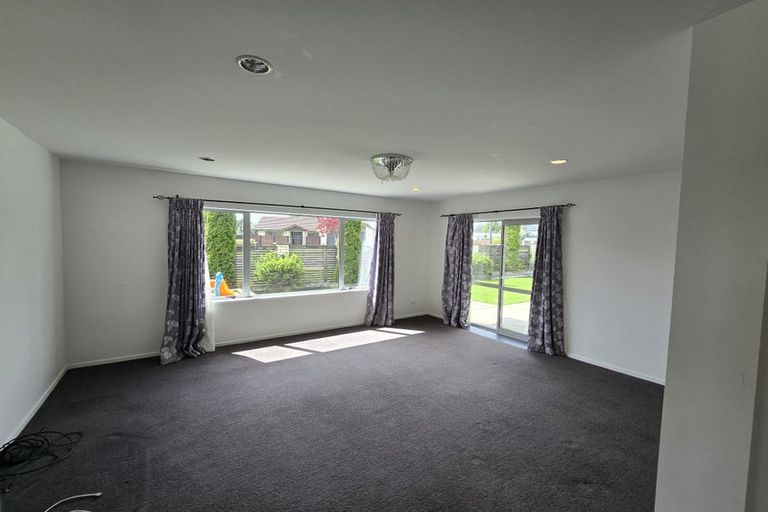 Photo of property in 2 Kipling Crescent, Owhata, Rotorua, 3010