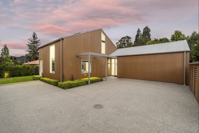 Photo of property in 61b Eely Point Road, Wanaka, 9305