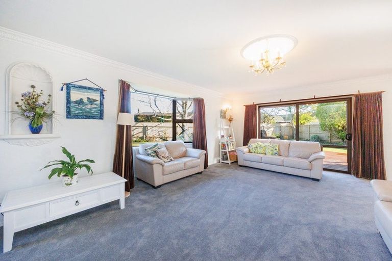 Photo of property in 4 Gainsborough Grove, Highbury, Palmerston North, 4412