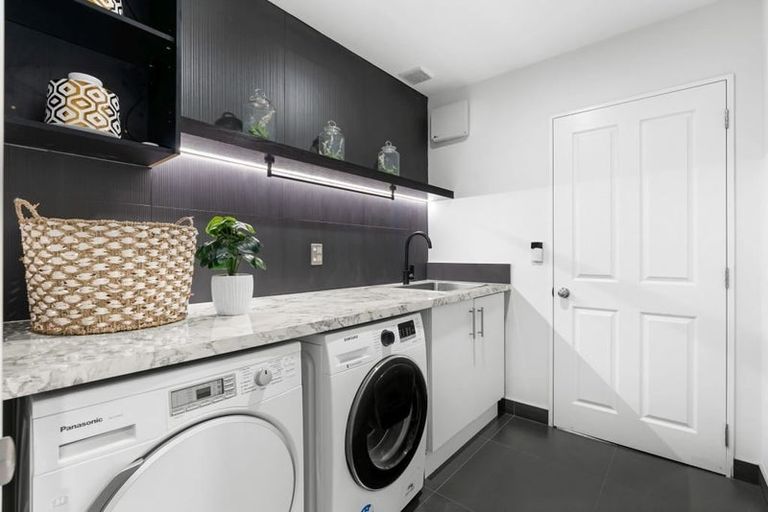 Photo of property in 2 Burbank Drive, Aidanfield, Christchurch, 8025