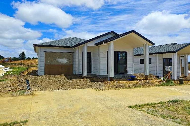 Photo of property in 28 Kiritau Road, Karaka, 2578