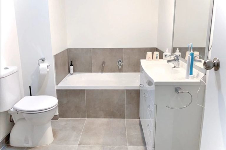 Photo of property in 37 Treestump Road, Takanini, 2112