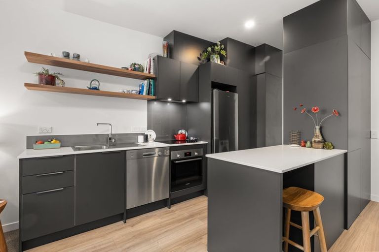 Photo of property in 402/2 Colombo Street, Newtown, Wellington, 6021