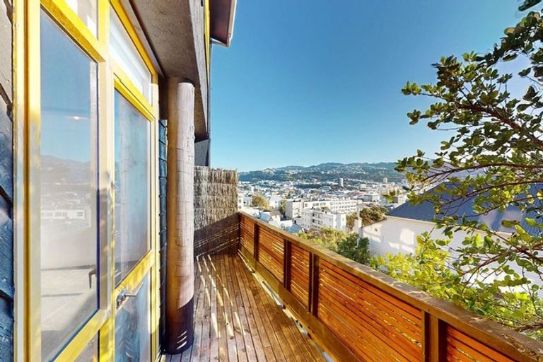 Photo of property in 22 Stafford Street, Mount Victoria, Wellington, 6011