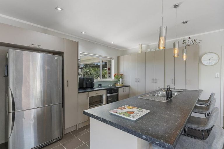 Photo of property in 1/10 Forest Glen, Orewa, 0931
