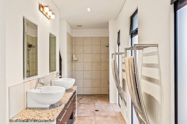 Photo of property in 20 Sandhill Heights, Mangawhai, 0975