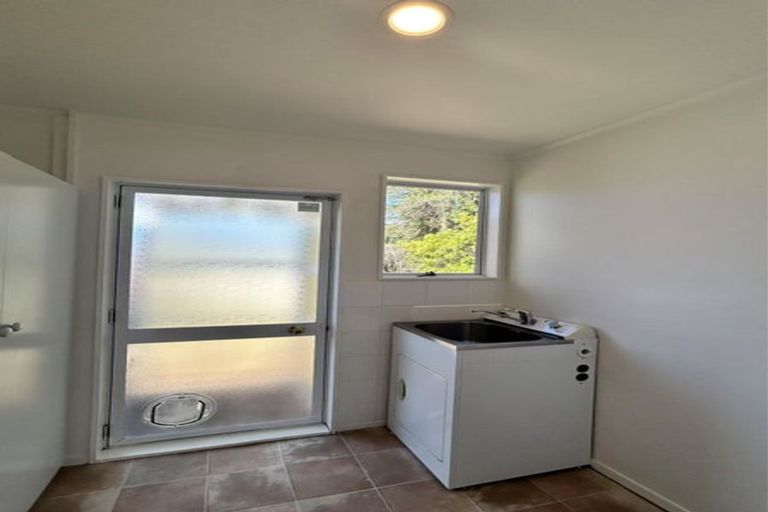 Photo of property in 2/38 Borich Road, Sunnyvale, Auckland, 0612