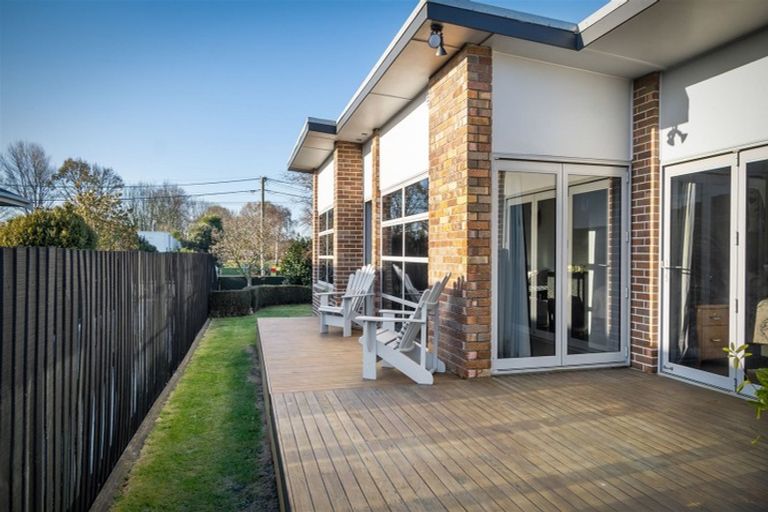 Photo of property in 42 Seymour Street, Hornby, Christchurch, 8042