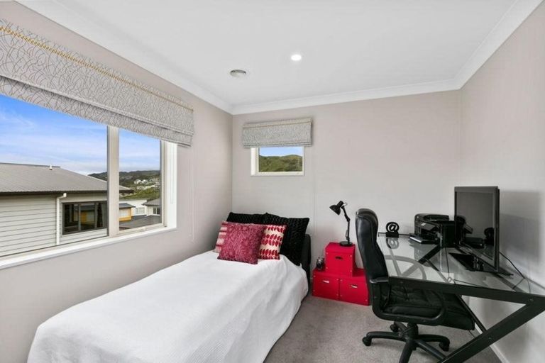 Photo of property in 24 Mauldeth Terrace, Churton Park, Wellington, 6037