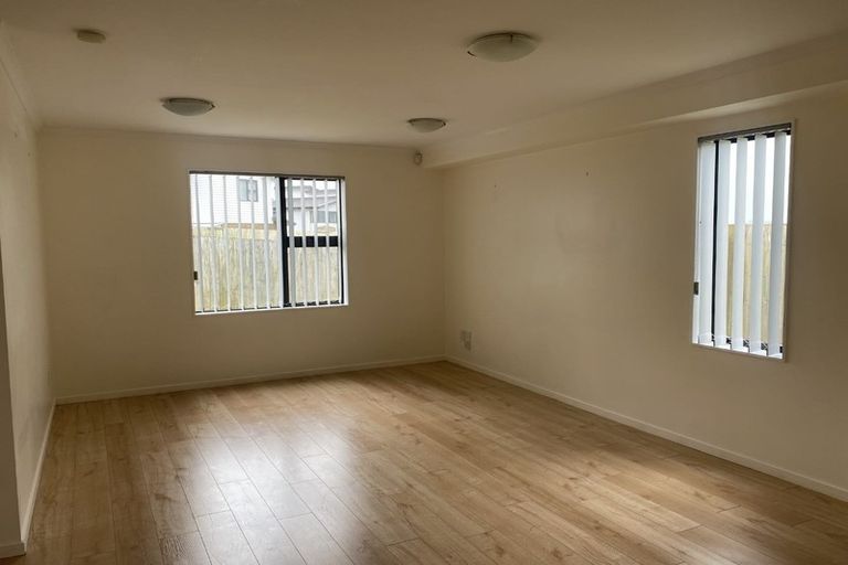 Photo of property in 85 Keri Vista Rise, Papakura, 2110