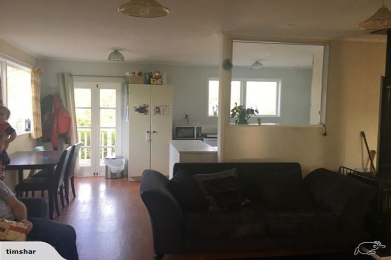 Photo of property in 25 Mcphail Street, Birkdale, Auckland, 0626