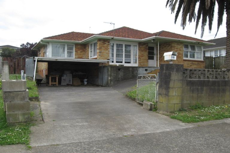 Photo of property in 38 Plumley Crescent, Mangere, Auckland, 2022