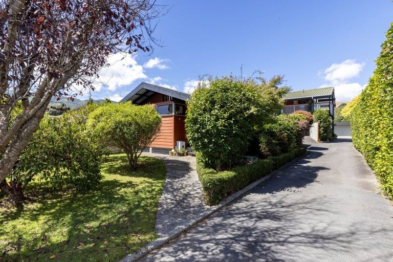 Photo of property in 30 Rata Street, Waikanae, 5036