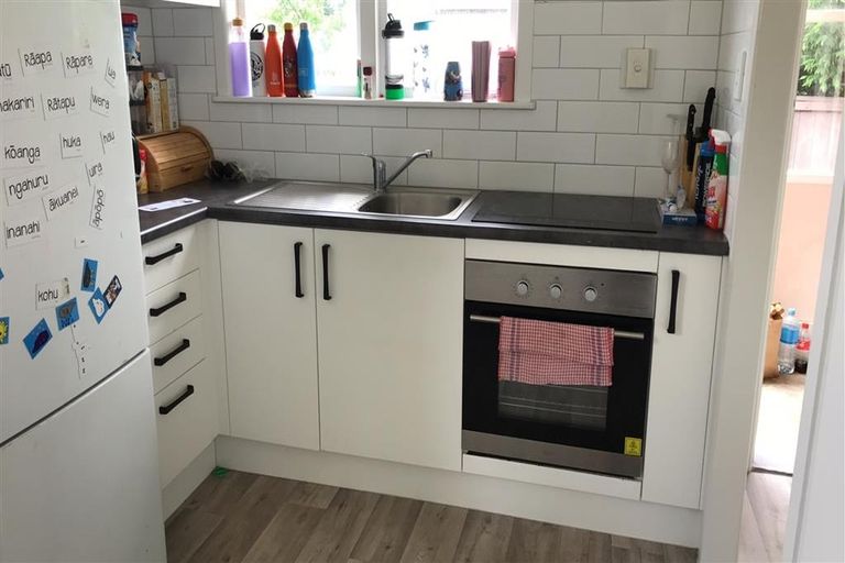 Photo of property in 1/42-44 Opaheke Road, Opaheke, Papakura, 2113