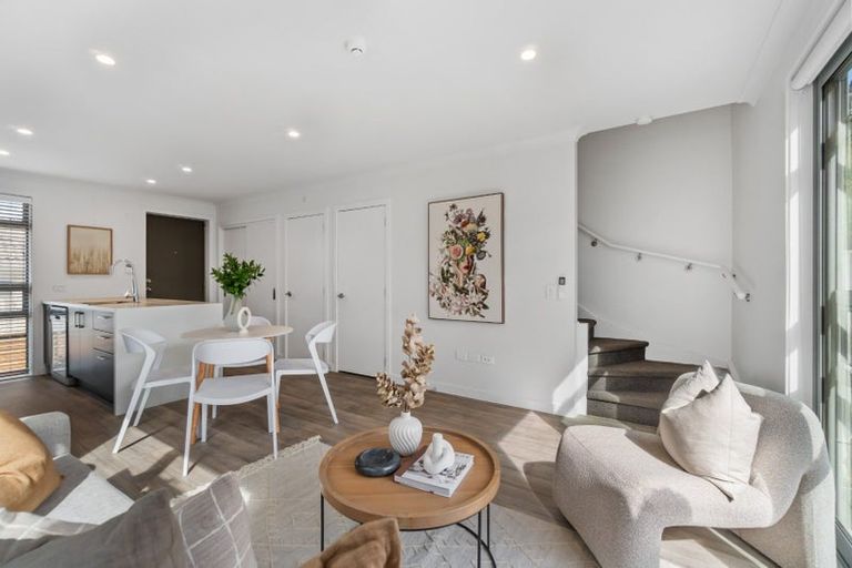 Photo of property in 8a Totara Road, Manurewa, Auckland, 2102