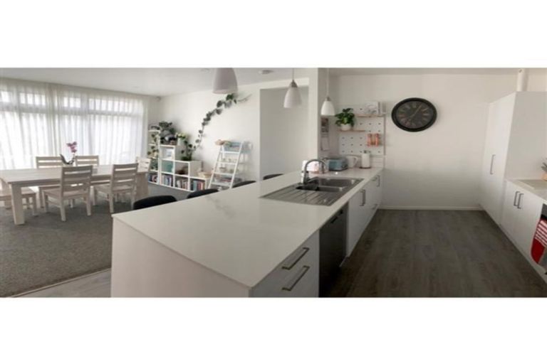 Photo of property in 5 Mettle Lane, Papakura, 2110