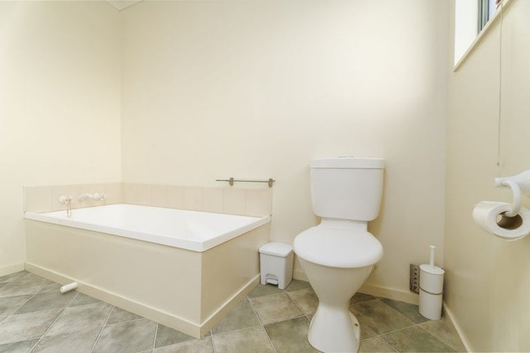 Photo of property in 5 Radstock Grove, Churton Park, Wellington, 6037