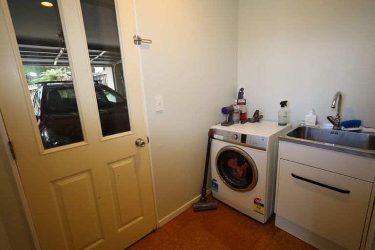 Photo of property in 4b Langstone Street, Welcome Bay, Tauranga, 3112