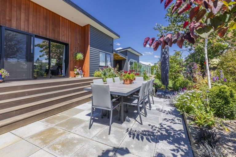 Photo of property in 3 Russell Street, Otane, 4202