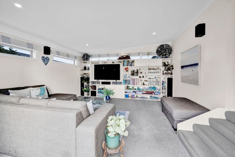 Photo of property in 14 Culzean Grove, Bell Block, New Plymouth, 4312
