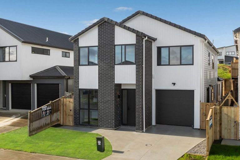 Photo of property in 22 Hermitage Street, Flat Bush, Auckland, 2019