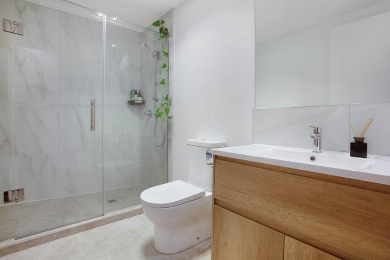 Photo of property in 7b Podgora Avenue, Kumeu, 0810