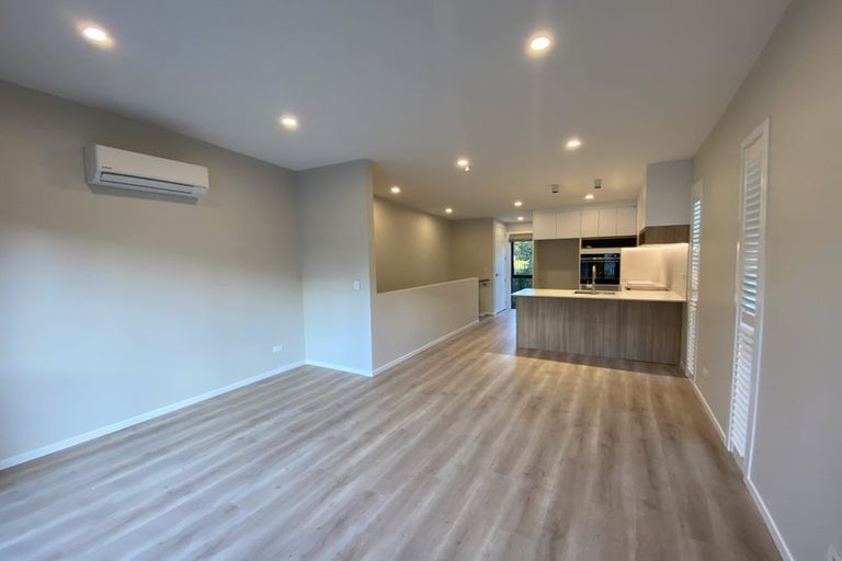 Photo of property in 41f Camelot Place, Glenfield, Auckland, 0629