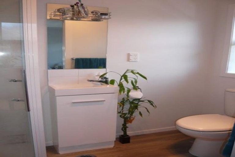 Photo of property in 79u7 Carrington Avenue, Silverdale, Hamilton, 3216