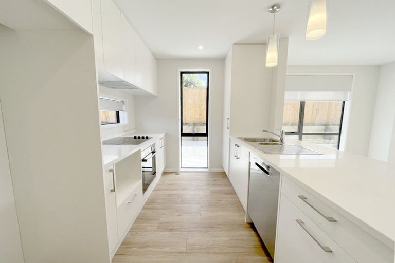 Photo of property in 10a Claridge Street, Glen Eden, Auckland, 0602