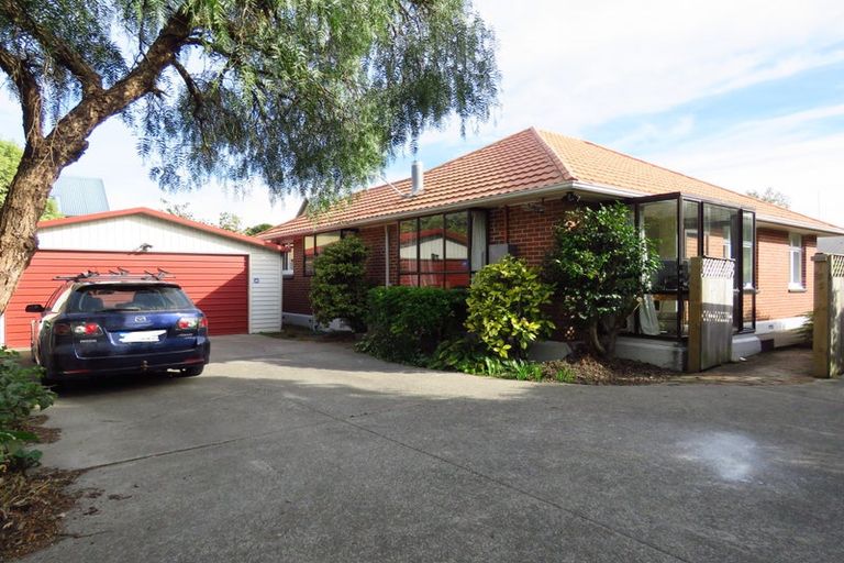 Photo of property in 135 Fisher Avenue, Beckenham, Christchurch, 8023