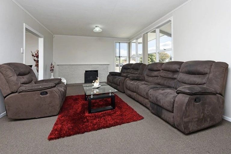 Photo of property in 35 Steven Street, Mangere East, Auckland, 2024