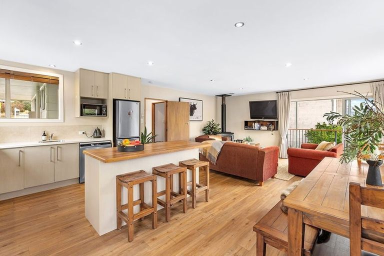 Photo of property in 70 Beech Street, Wanaka, 9305