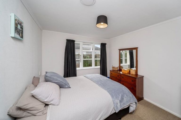 Photo of property in 10 Essex Street, Stratford, 4332