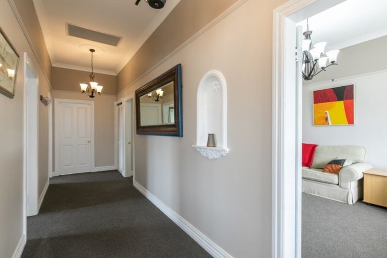 Photo of property in 37 Drummond Street, Mount Cook, Wellington, 6021