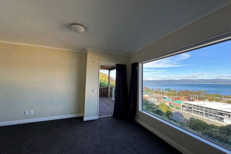 Photo of property in 20 Cameron Street, Kaiwharawhara, Wellington, 6035