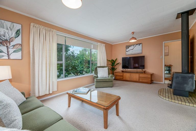 Photo of property in 123 Muir Avenue, Mangere Bridge, Auckland, 2022