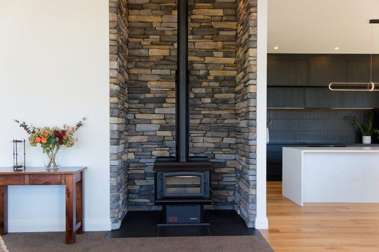 Photo of property in 23 Te Ao Wharepapa Lane, Peketa, 7373