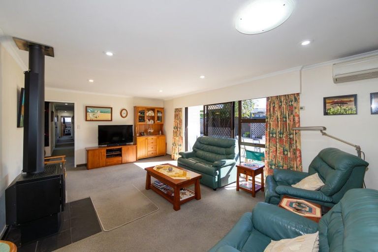 Photo of property in 12b Avondale Road, Taradale, Napier, 4112