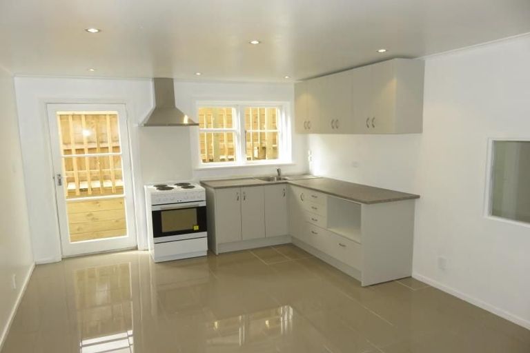 Photo of property in 31 Helston Road, Johnsonville, Wellington, 6037