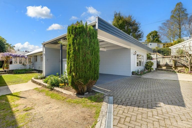 Photo of property in 77 Sherwood Street, Bellevue, Tauranga, 3110