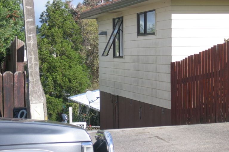 Photo of property in 9 Rehia Road, Massey, Auckland, 0614