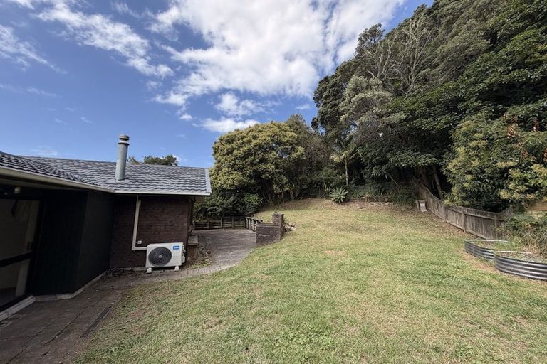 Photo of property in 2/35 Palliser Lane, Browns Bay, Auckland, 0630