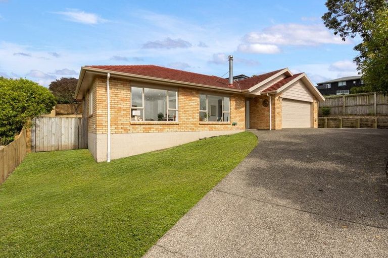 Photo of property in 34 Te Kauri Place, Helensville, 0800