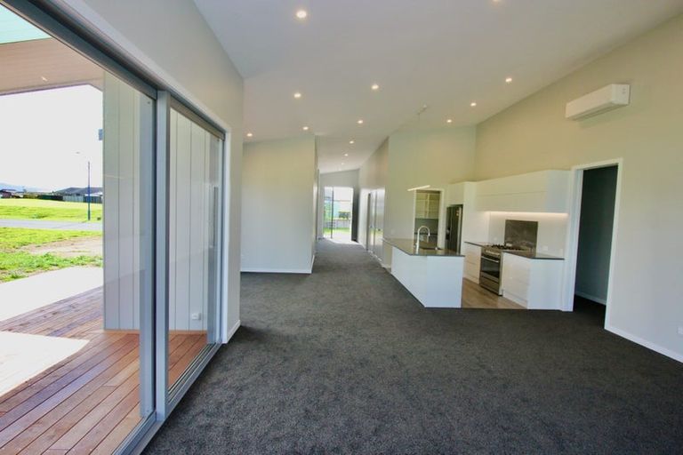 Photo of property in 5 Kahu Crescent, Whitianga, 3510