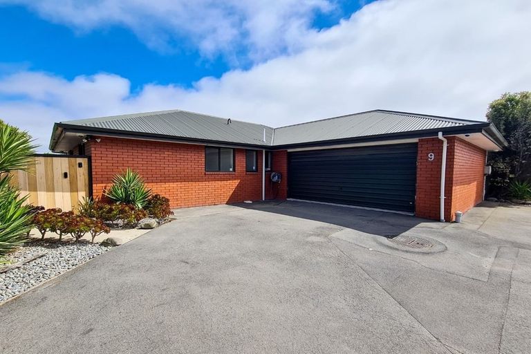 Photo of property in 9 Reserve Close, Woolston, Christchurch, 8062